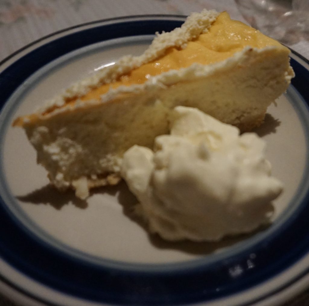 Keto cheesecake with real whipped cream 