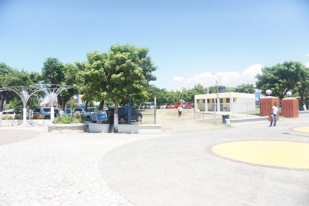 Who knew that there was parking inside the St William Grant Park Downtown Kingston 